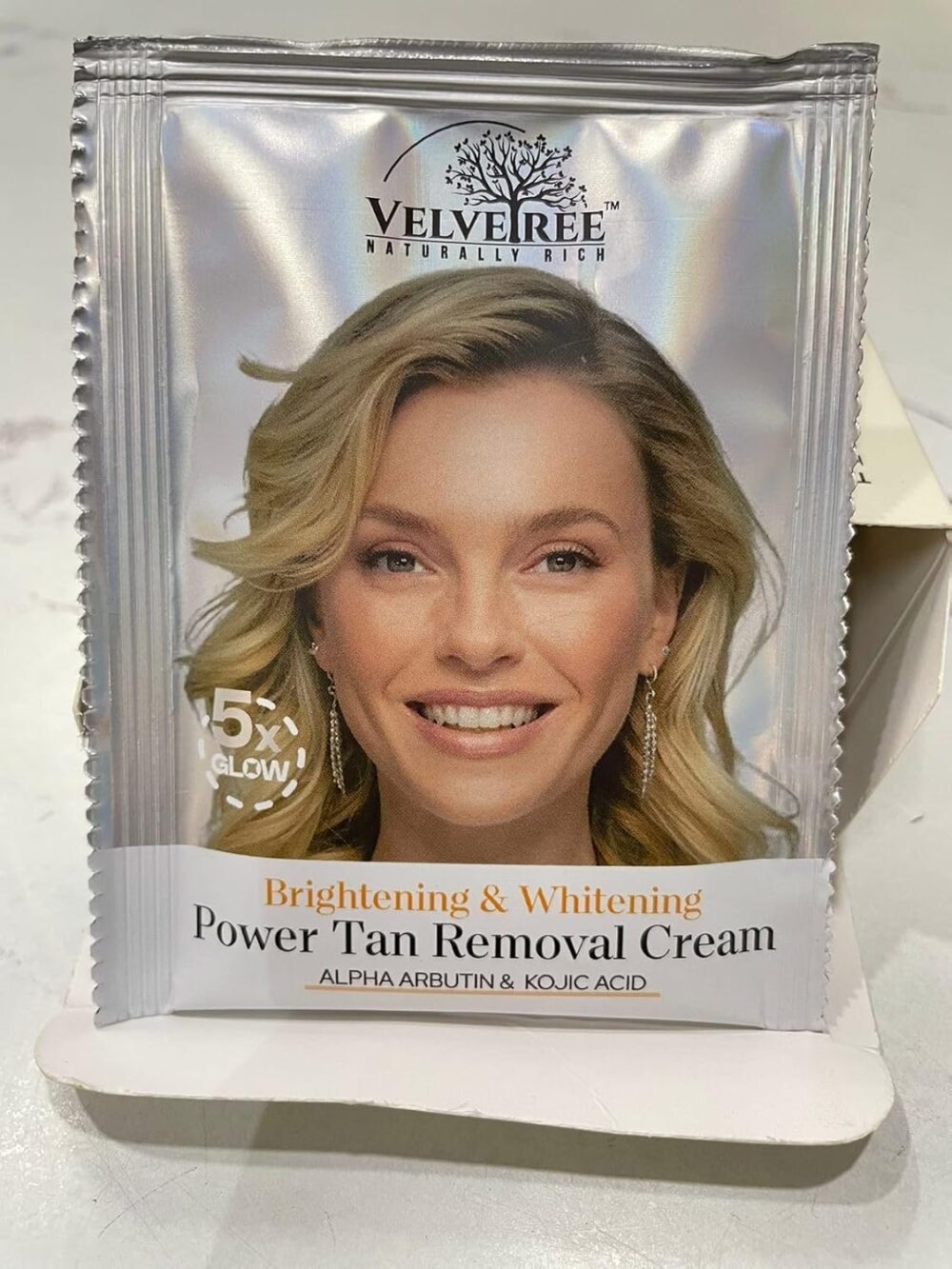 Velvetree Brightening And Whitening Power Tan Removal Cream