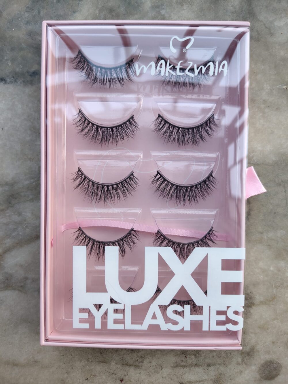 Makezmia Lux Eyelashes
